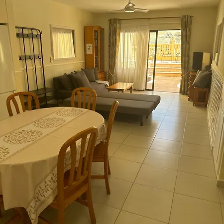 Apartment - 2 Bedroom Large Duplex With Double Terrace