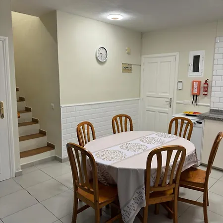 - 2 Bedroom Large Duplex With Double Terrace דירה