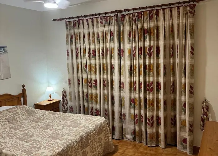 Апартаменти - 2 Bedroom Large Duplex With Double Terrace Адехе